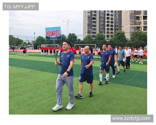 中国足球明星在绿茵场上的精彩表现与背后的奋斗故事